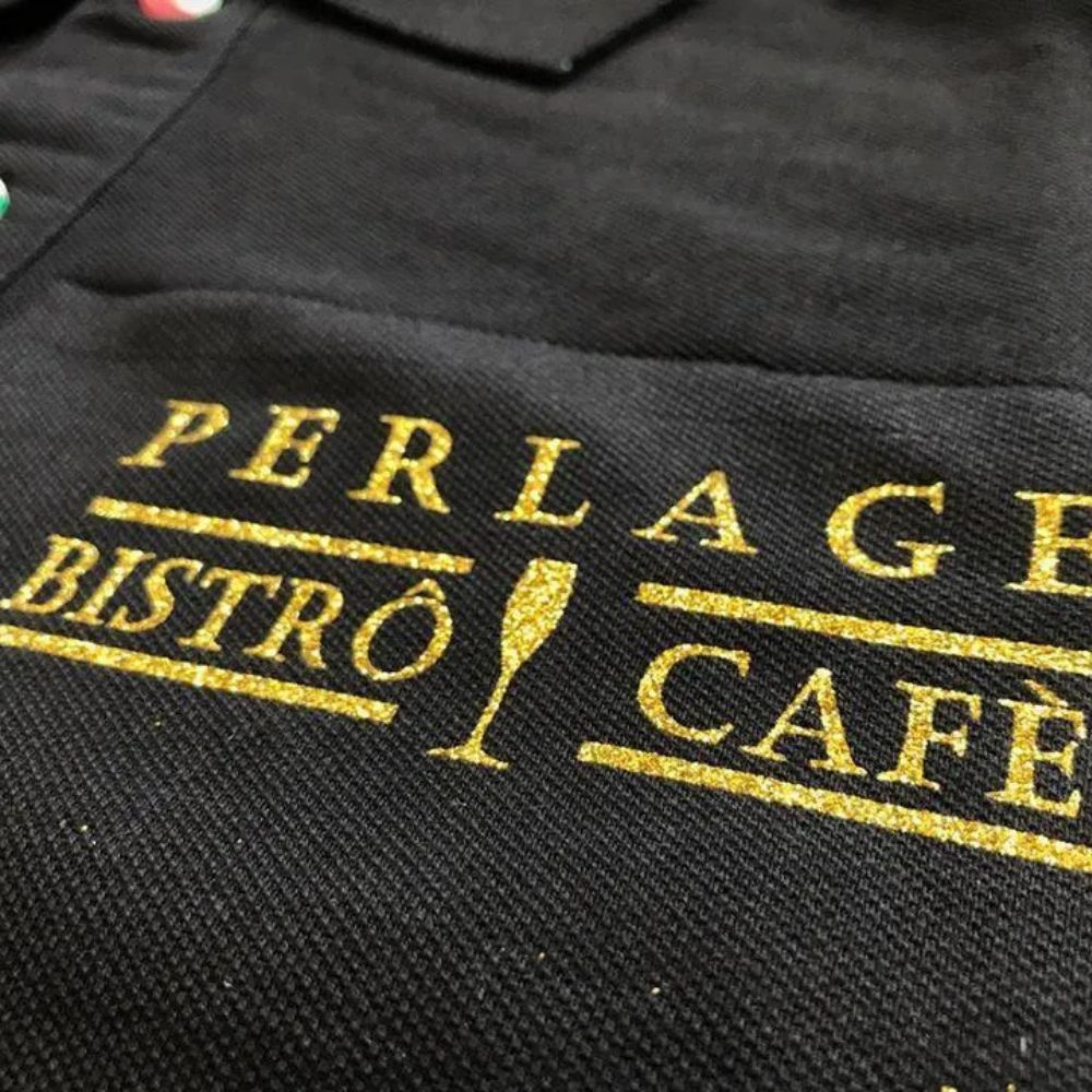 Polo e felpe aziendali con logo ricamato e stampato, personalizzate da Graphic&Co a Palazzolo sull'Oglio